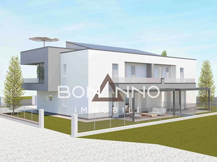 Casa con 6 locali in vendita in Piombino Dese