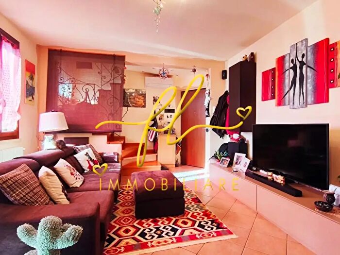 Appartamento trilocale in vendita in Cecina