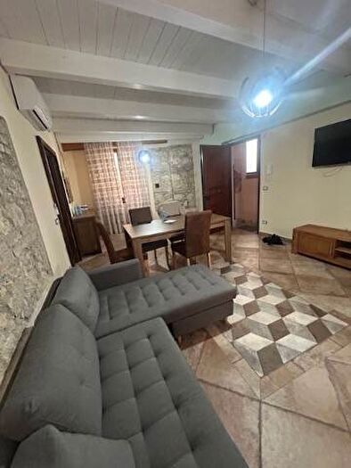 Appartamento bilocale in affitto in Via Fontana Vecchia, San Leonardo, Catanzaro