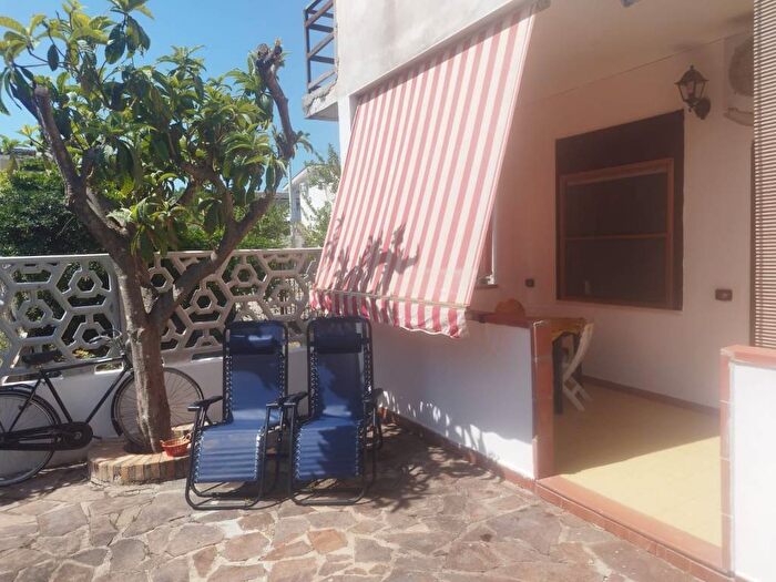 Casa bilocale in affitto in Viale Carrao, Cropani