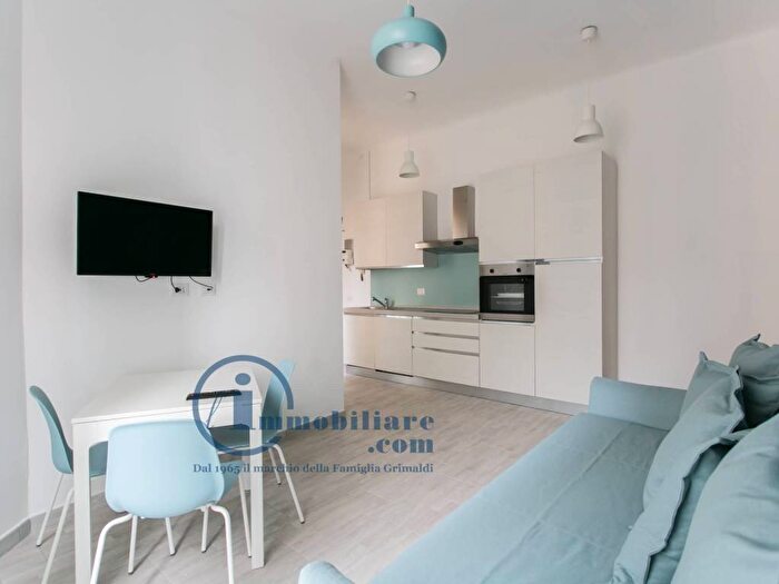 Appartamento bilocale in affitto in Via Giovanni Bertacchi, Corso San Gottardo, Milano