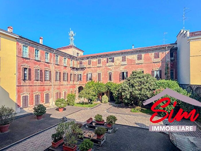 Appartamento trilocale in affitto in Via giulietti snc, Centro Storico, Novara