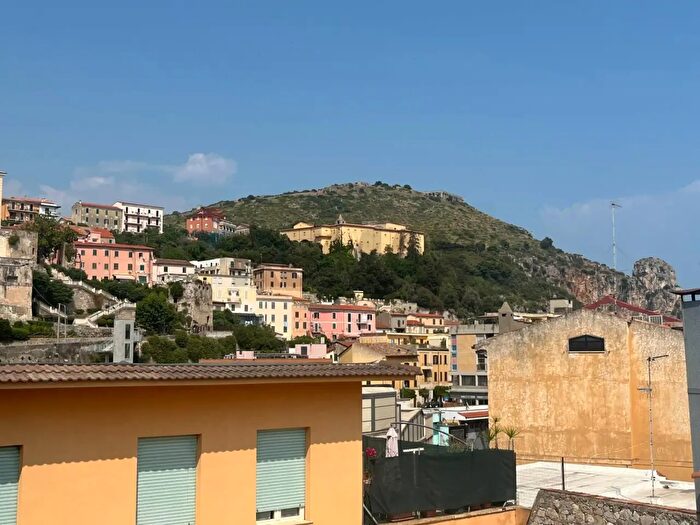 Casa con 5 locali in vendita in Via Gramsci, Terracina