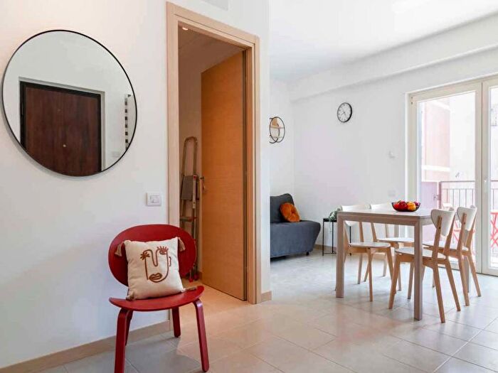 Appartamento monolocale in affitto in Via Gardone, Corvetto, Milano