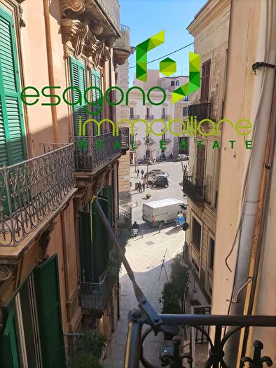 Appartamento trilocale in vendita in Siracusa