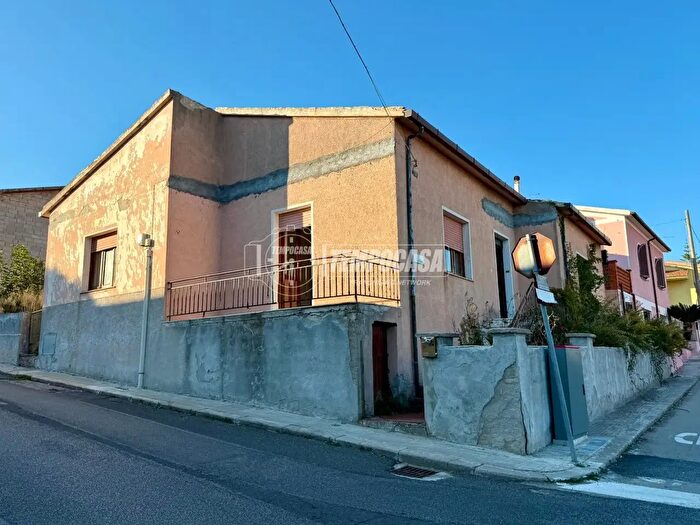 Casa quadrilocale in vendita in Via Fratelli Cervi, Nulvi
