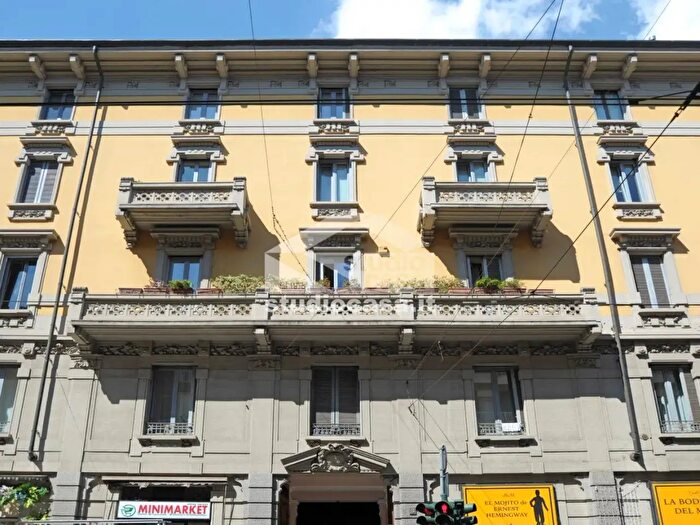Appartamento trilocale in vendita in Viale col di Lana, Milano
