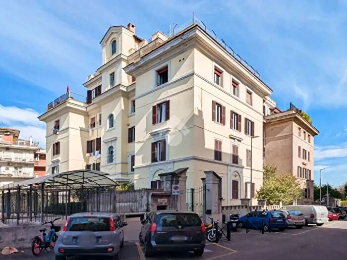 Appartamento bilocale in vendita in Via Francesco Paciotti, Roma