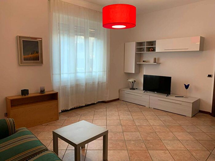 Appartamento trilocale in affitto in Via Magenta, Centro, Varese