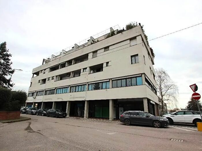 Appartamento quadrilocale in vendita in Via della Corte, Calderara Di Reno