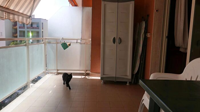 Appartamento trilocale in vendita in Vallecrosia