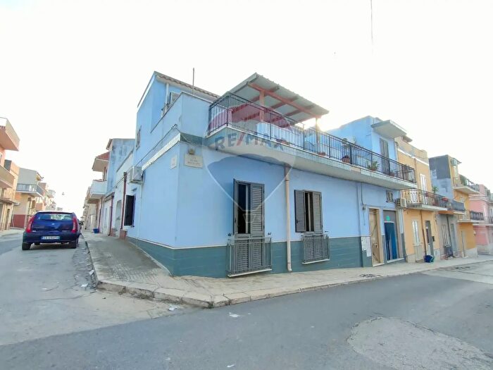 Casa con 6 locali in vendita in Via Matteotti, Pachino