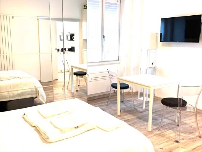 Appartamento monolocale in affitto in Via Fiuggi, Istria, Milano