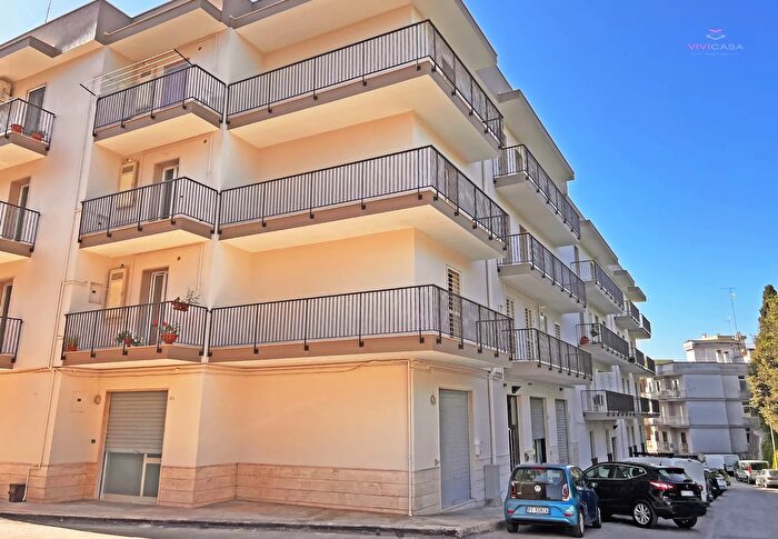 Appartamento quadrilocale in vendita in Via Massimo dAzeglio Putignano, Putignano