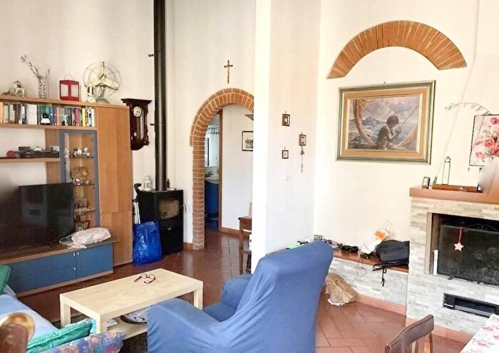 Appartamento con 6 locali in vendita in Firenze