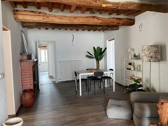 Appartamento con 7 locali in vendita in Cozzile, Massa E Cozzile