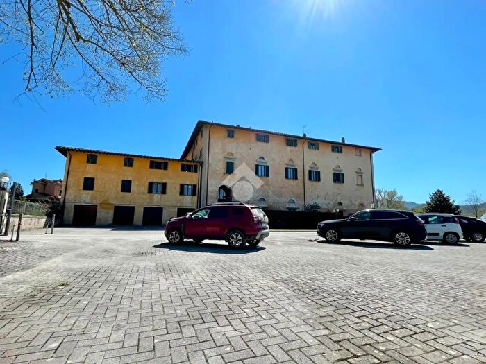 Appartamento trilocale in vendita in Via Rabatta, Borgo San Lorenzo
