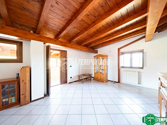 Appartamento bilocale in vendita in Via Invorio C, Paruzzaro
