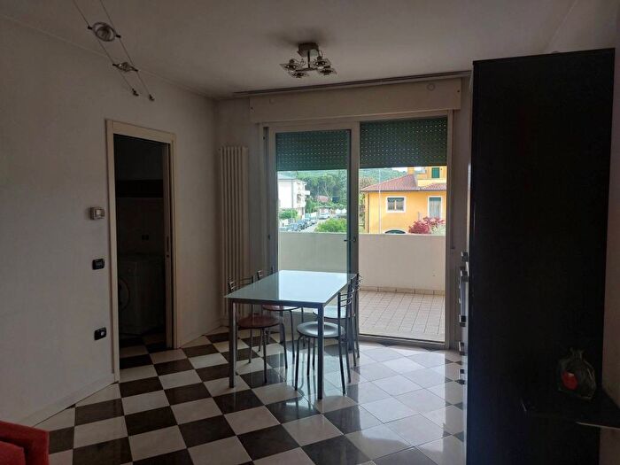 Appartamento bilocale in affitto in Via Trieste, Centro, Altavilla Vicentina