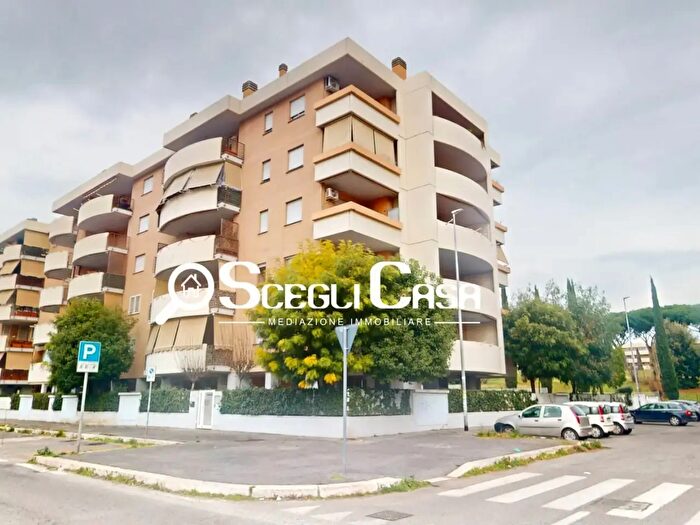 Appartamento monolocale in vendita in Via Luciano Conti, Roma