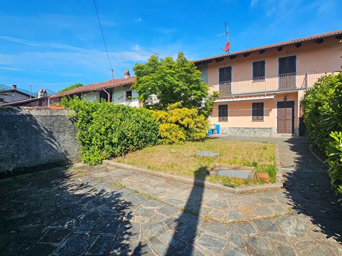 Casa quadrilocale in vendita in Regione Giorda, Piossasco
