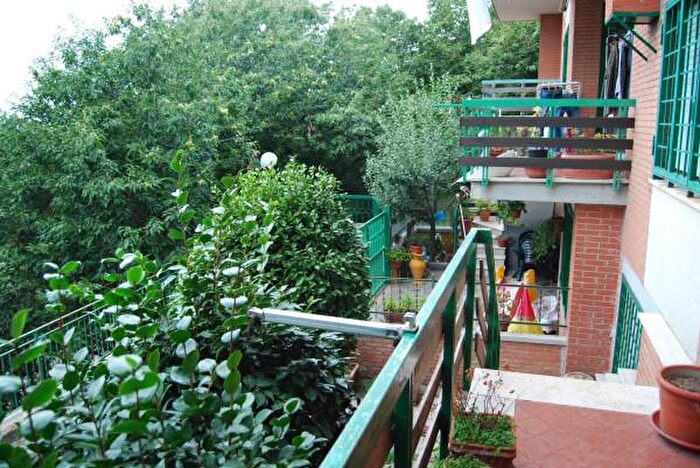 Appartamento trilocale in vendita in Via di Frascati, Rocca Di Papa