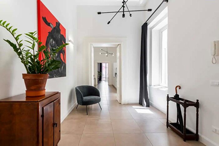 Appartamento in affitto in Vico Lungo Teatro Nuovo, Napoli