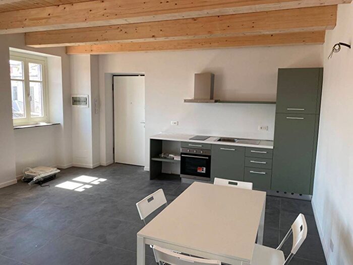 Appartamento trilocale in affitto in Piazza Francesco Crispi, Barriera di Milano, Torino