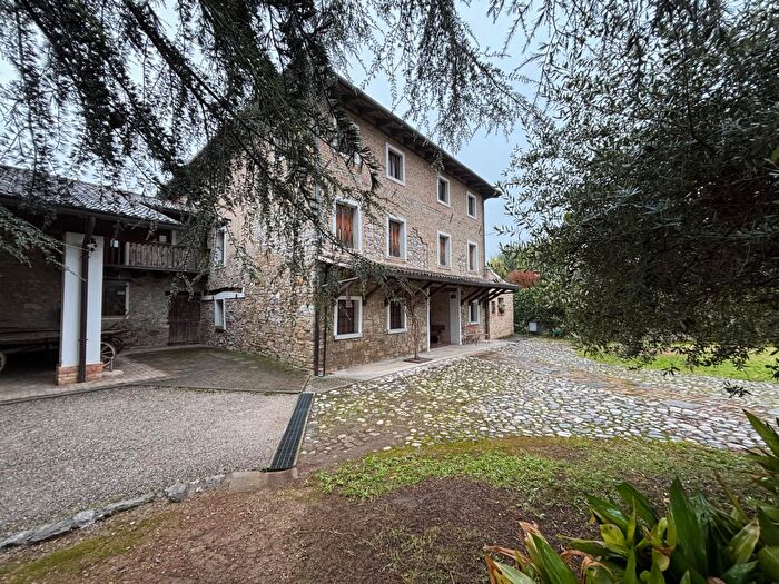 Casa con 6 locali in vendita in Cervignano Del Friuli