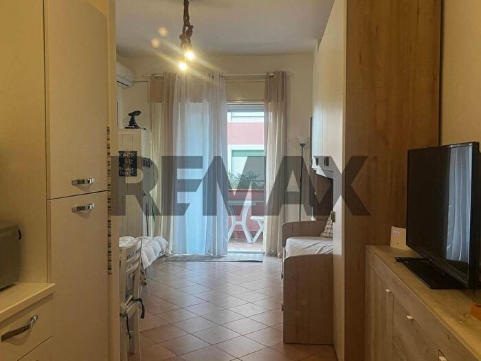 Appartamento monolocale in affitto in via Pietrenere, Porticato, GiardiniNaxos