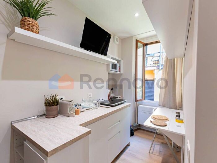 Appartamento bilocale in affitto in Via dei Villini, Villa Aprica, Como