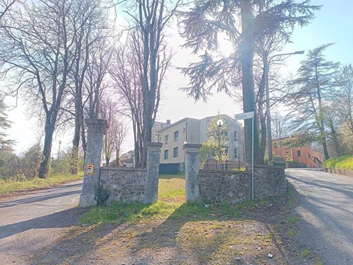 Casa con 6 locali in affitto in Via Vincenzo Bellini, Santandrea Bagni, Medesano