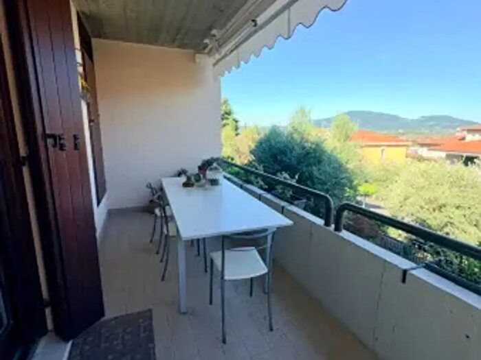 Appartamento trilocale in vendita in Via Carlo Bonardi, Iseo