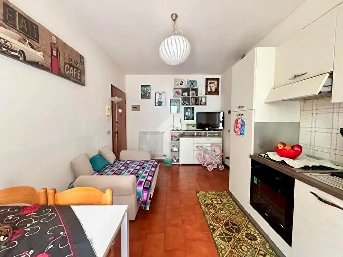 Appartamento trilocale in vendita in Via Europa, Volpago Del Montello