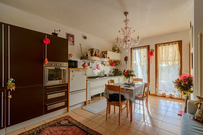 Appartamento monolocale in vendita in Via Alessandro Volta, San Pietro In Cariano