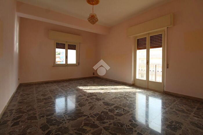 Appartamento trilocale in vendita in Via Regina Elena Traversa Vitrioli, Reggio Calabria