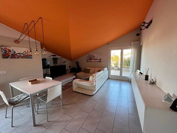 Appartamento quadrilocale in vendita in Via Puccini, Albignasego