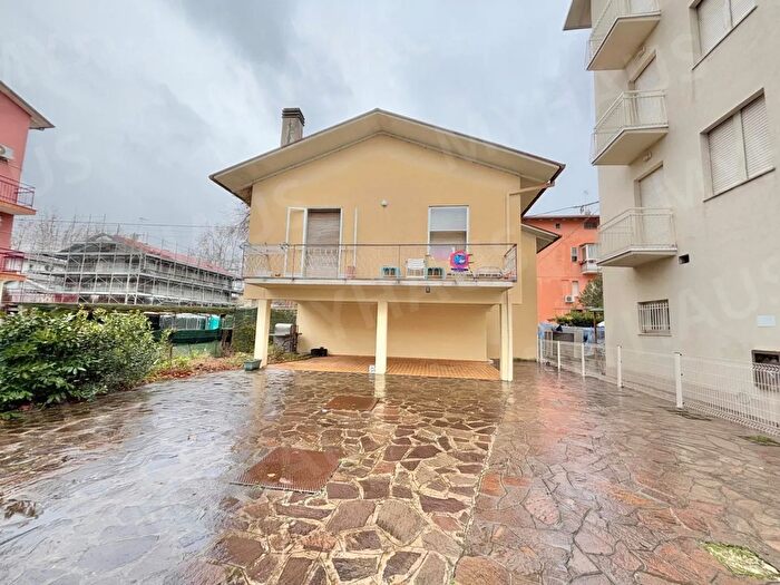 Casa con 5 locali in vendita in Via Aristotele, Cesenatico