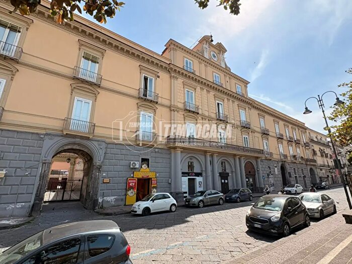 Appartamento trilocale in vendita in Piazza Vittorio Emanuele III, Aversa