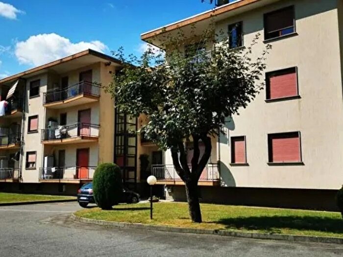 Appartamento quadrilocale in vendita in Viale Cesare Battisti Località Giare Crevola Sesia Varallo Cellio con Breia Vercelli Piemonte Italia, Varallo