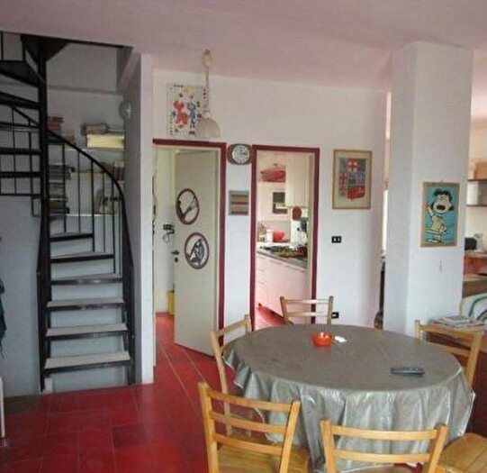 Casa con 6 locali in vendita in Quattro Castella
