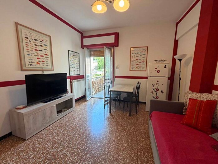 Appartamento bilocale in affitto in Via Villagrande, Centro, Varazze