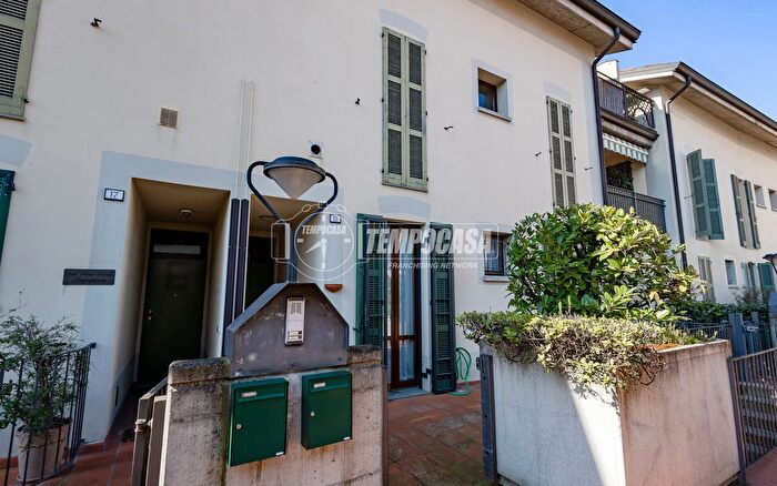 Appartamento trilocale in vendita in Via Bartolomeo Spani, Reggio Emilia