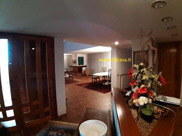 Casa con 6 locali in vendita in Via Costa, San Miniato