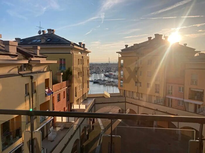 Appartamento bilocale in vendita in Via Luigi Cibrario, Genova