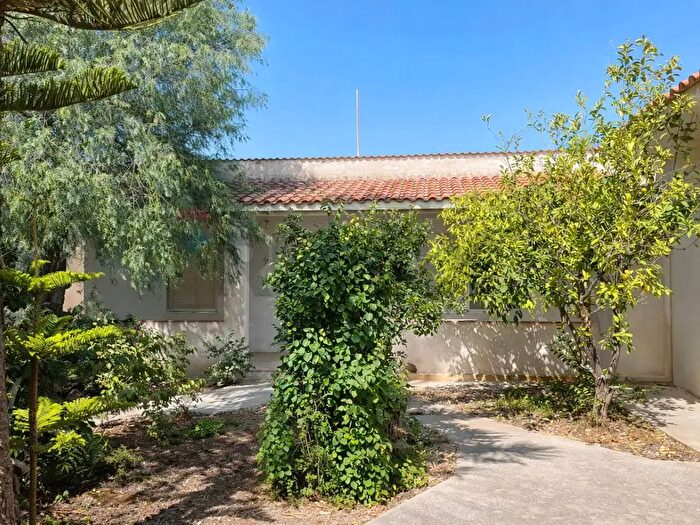 Casa con 8 locali in vendita in Campobello Di Mazara