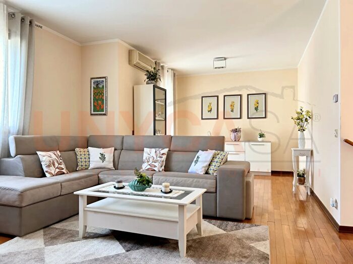 Appartamento con 5 locali in vendita in Via Monte Cimone, Mestrino