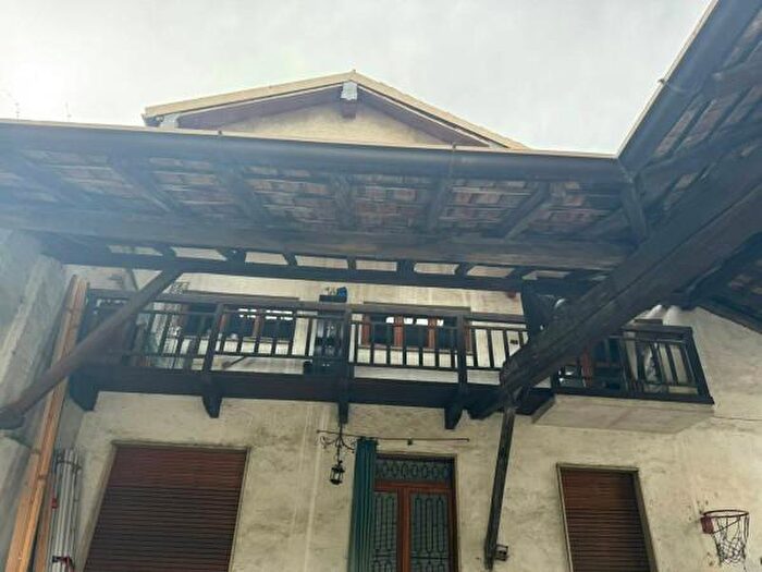 Appartamento trilocale in vendita in Via Solferino, Carate Brianza