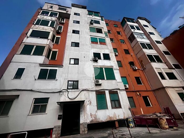 Appartamento trilocale in vendita in Via Martino Re, Palermo