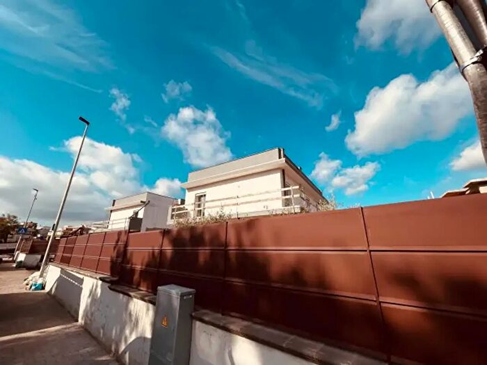 Casa quadrilocale in vendita in Via Don Luigi Sturzo, Acireale